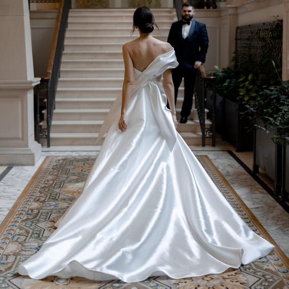 Long vintage silk wedding dress removable train. Satin ivory corset reception bridal gown NOELH-2 Long vintage silk wedding dress removable train. Satin ivory corset reception bridal gown NOELH-2
