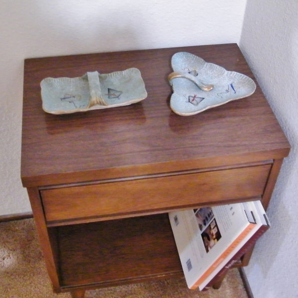 Vintage Mid Century Nightstand