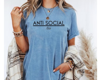 Camiseta Anti Social Club / Camiseta con gráfico de texto minimalista, ropa informal