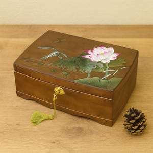 Personalized Wooden Jewelry Box with Lock: Engraved Keepsake Gift