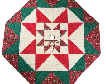 Handmade Quilted Christmas Tree Skirt Red Green Poinsettia Star Patchwork VTG