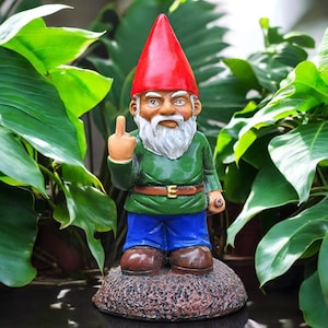 Estátua de gnomo de jardim – dedo médio, ornamento de resina para áreas externas, decoração divertida para jardim