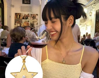 Lisa Necklace, Star Pendant Necklace, ideal birthday gift for women, gift for K pop fans, gift for teenagers, gift for BLINK, Lalisa
