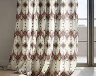 Cortinas Ikat beige y óxido, estilo bohemio del suroeste para sala de estar: tratamiento de ventanas a medida