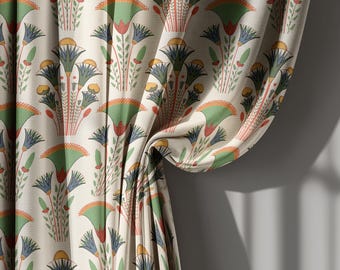 Cortina de lino con estampado floral de inspiración egipcia, estilo bohemio ecléctico botánico en verde, mostaza y rojo. Panel de ventana opaco personalizado.