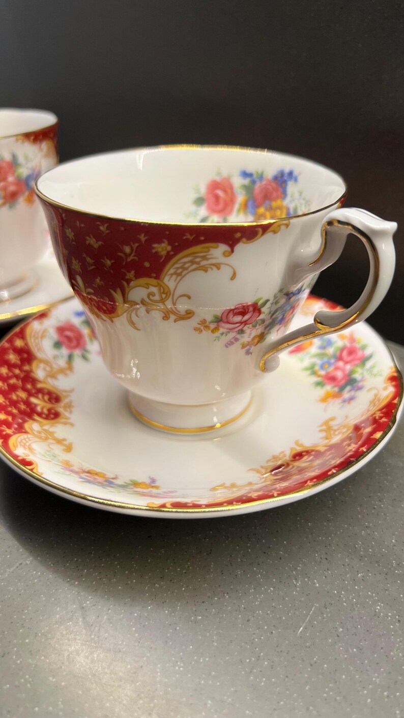 Paragon Rockingham Vintage Paragon Rockingham Red Tea Set: Fine Bone China Teapot, Cups ...