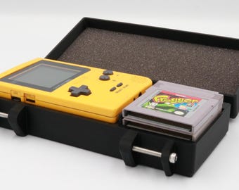 Game Boy Pocket Compatible Protective Carrying Case - Holds 5 + 1 Games