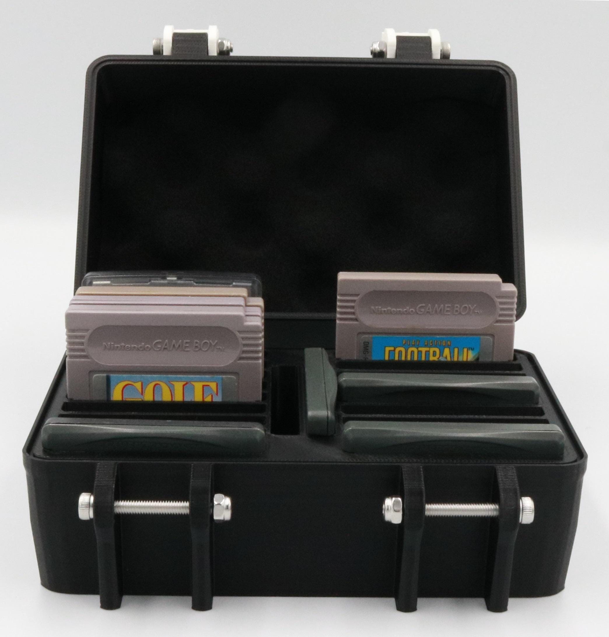 Nintendo Game Boy Advance / Color / Original Protective Carrying Case – Holds 20 Games