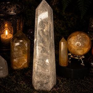 8-Inch Clear Quartz Tower — photo 1