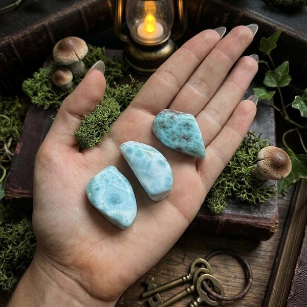 Large Larimar Tumble