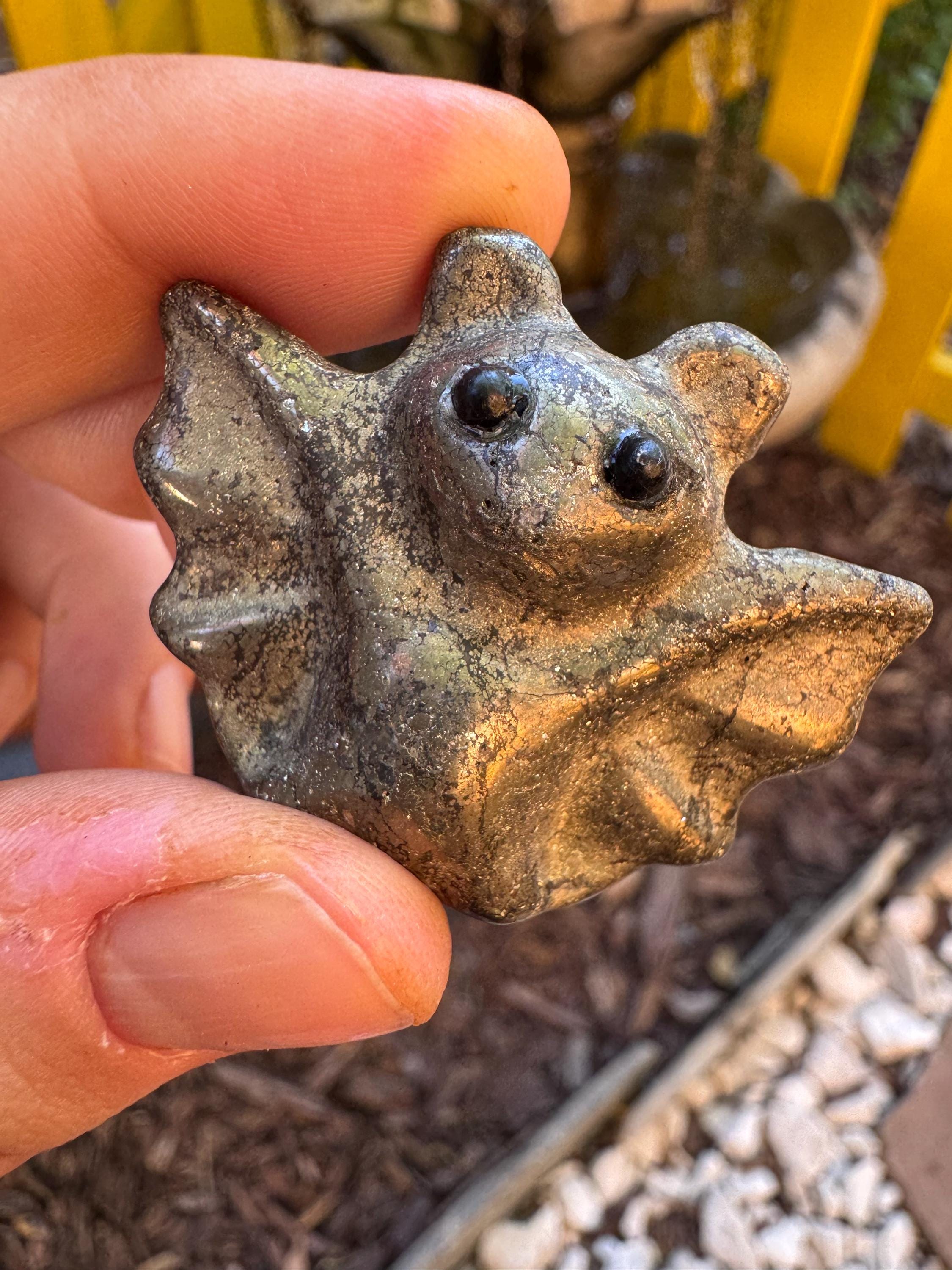 Crystal Bat Carving — photo 4