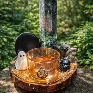 Mini Spooky Witch Altar — photo 2