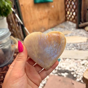 Blue Flash Moonstone Heart — photo 3