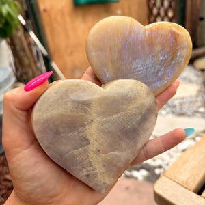 Blue Flash Moonstone Heart — photo 4