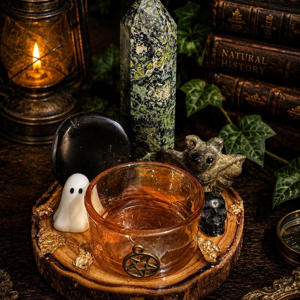 Mini Spooky Witch Altar