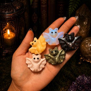 Crystal Bat Carving — photo 1