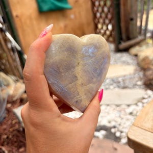 Blue Flash Moonstone Heart — photo 6