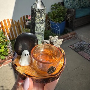Mini Spooky Witch Altar — photo 4