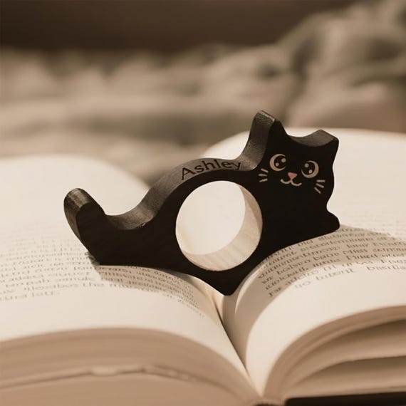 Personalized Black Cat Book Page Holder, Cute Book Accessories, Halloween Book Lover Gift, Birthday Gift, Page Spreader, Reading Assistant