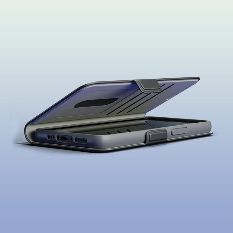 Pode incluir: Uma capa de telefone cinza com uma capa flip, aberta para revelar o telefone dentro. A capa tem um fecho magn&eacute;tico e um design elegante e moderno. O fundo &eacute; um gradiente de azul.