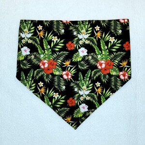 Reversible Dog Bandanna Scrunchie Hawaii Hibiscus Red Floral Bones