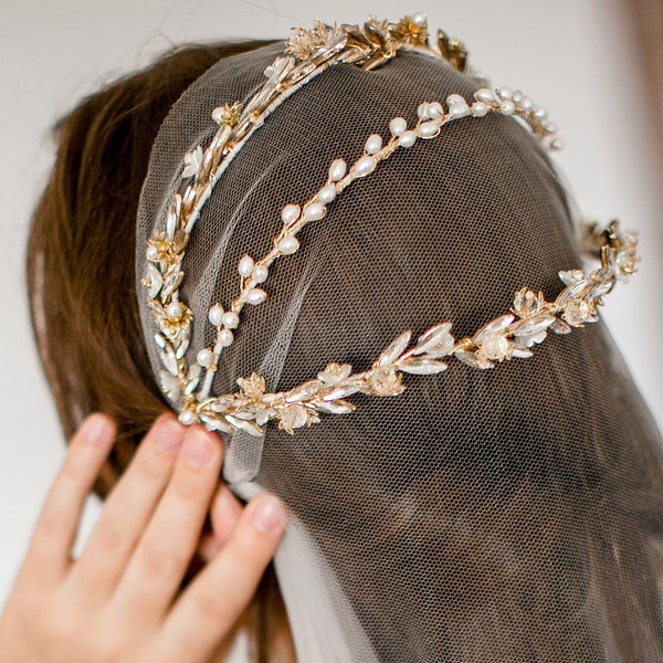 Accesorio para el cabello con gorra Juliette de oro, accesorio vintage, corona de tres filas, velo art déco, tocado de otoño del bosque, tocado para novia en oro