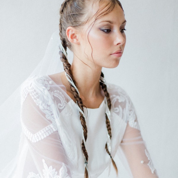 Clymene - biwa pearls bridal dangly headpiece, unusual hair accessory with pearls for a modern bride, contemporary accessory japanese pearls