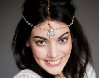 Boho tikka, love chain hair accessory for a bride, golden headpiece, gipsy accessory, unusual chain jewelery, alternative wedding hairpiece