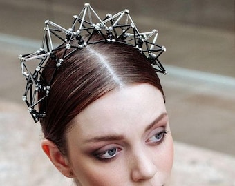 Geometry crown, multi purpose accessory, contemporary stylish headpiece, modern women's statement accessory, avant-garde costume design