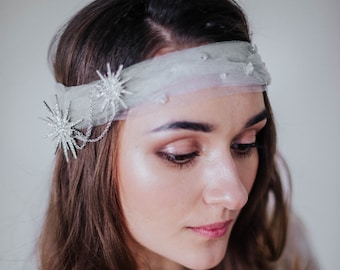 Minimalistic headpiece for a bride,bridal hair accessory, gatsby inspired ,wedding headpiece, bridal wreath, stars on a band, 20's style