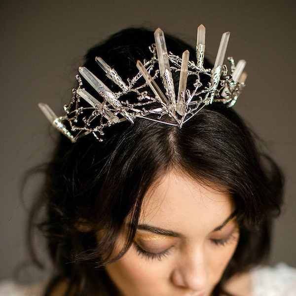 BRIENNE quartz crown, crystal crown for a whimsical bride, unusual tiara, statement headpiece, raw quartz crown, clear modern accessory