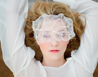 Unconventional veil, crinoline, beaded birdcage, face cover, for a bride with exceptional style, stylish headpiece,
