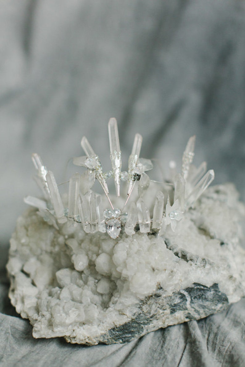 Merida quartz crystal crown, spiky crown, unusual tiara, queen's headpiece, bridal hair accessory, nature inspired tiara, krone image 2