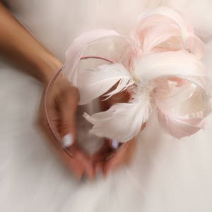 Hand dyed swan feather fascinator, ombre peach and pink, best for races headpiece,unusual feather accessory for women, millinery races