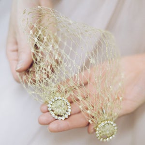 Golden birdcage for a bride, bridal hair accessory, wedding headpiece, statement hair accessory, bridal veil, birdcage in gold