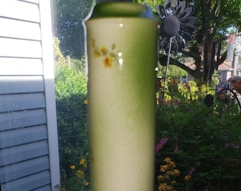 Vintage ceramic bud vase green with flowers excellent condition