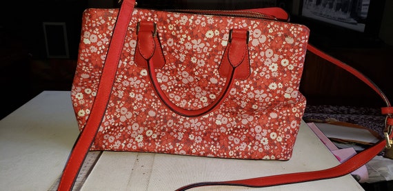 Michael Kors red floral purse excellent condition - image 3