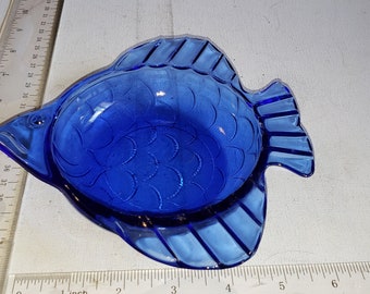 Vintage Hazel Atlas cobalt blue fish dish excellent condition