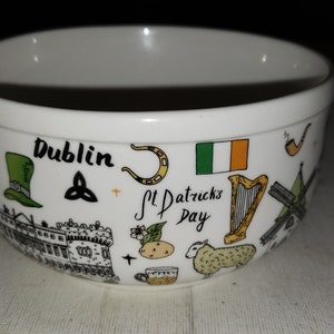 Ceramic Ireland bowl by Garce Pantry excellent condition