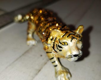 Tiger and rhinestone trinket box excellent condition.