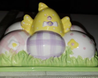 Ceramic Easter chick and eggs butter dish excellent condition