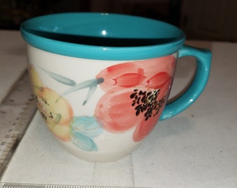 Large Pioneer Woman coffee mug excellent condition