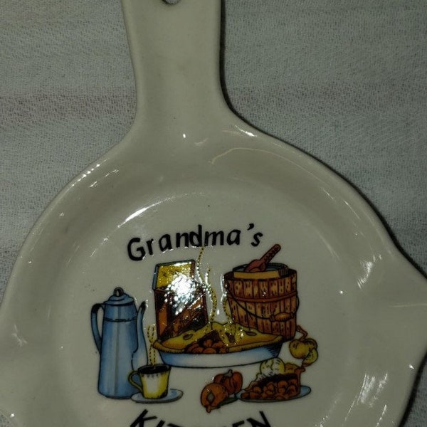 Vintage Ceramic wall decor Grandma's kitchen excellent condition