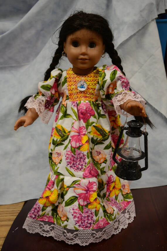 Hummingbird nightgown new arrivals