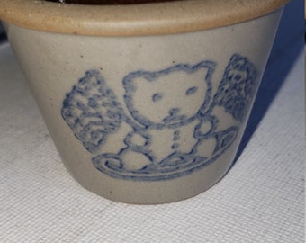 Tiny salt glaze style pot bear flags excellent condition