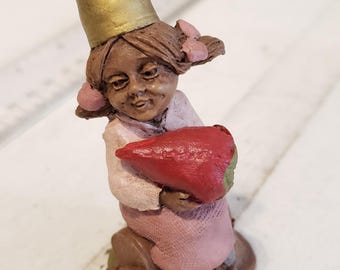 Tom Clark figurine Thimble Gnome Mendy with strawberry excellent condition