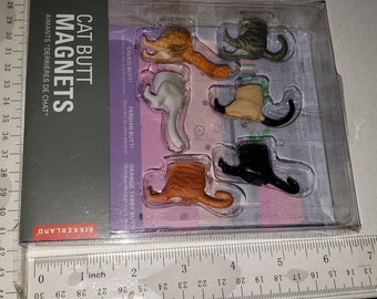 New in box Cat Butt magnets excellent condition
