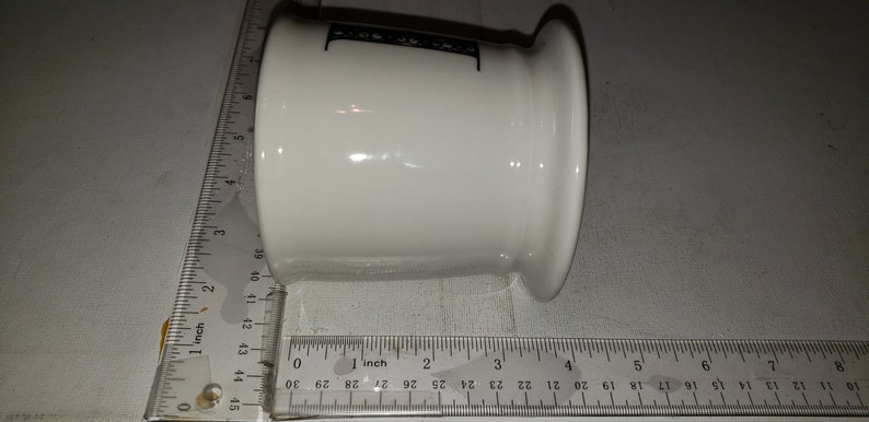 Anthropologie coffee mug Letter K excellent condition image 2