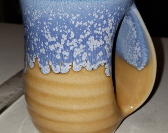 Art pottery hand warmer coffee mug excellent condition