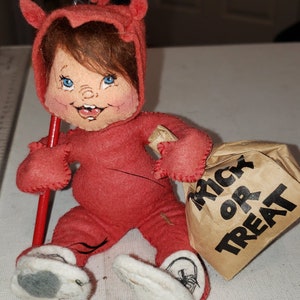 Anna Lee doll child in devil suit pitchfork and bag Halloween good condition